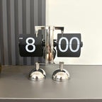 Retro Mechanical Flip Desk Clock – Minimalist European Style