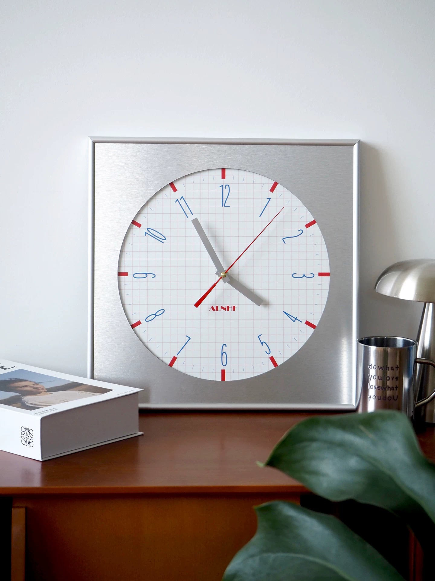 ALNHF Bauhaus Retro Grid Silent Wall Clock (35×35cm Aluminium Frame)